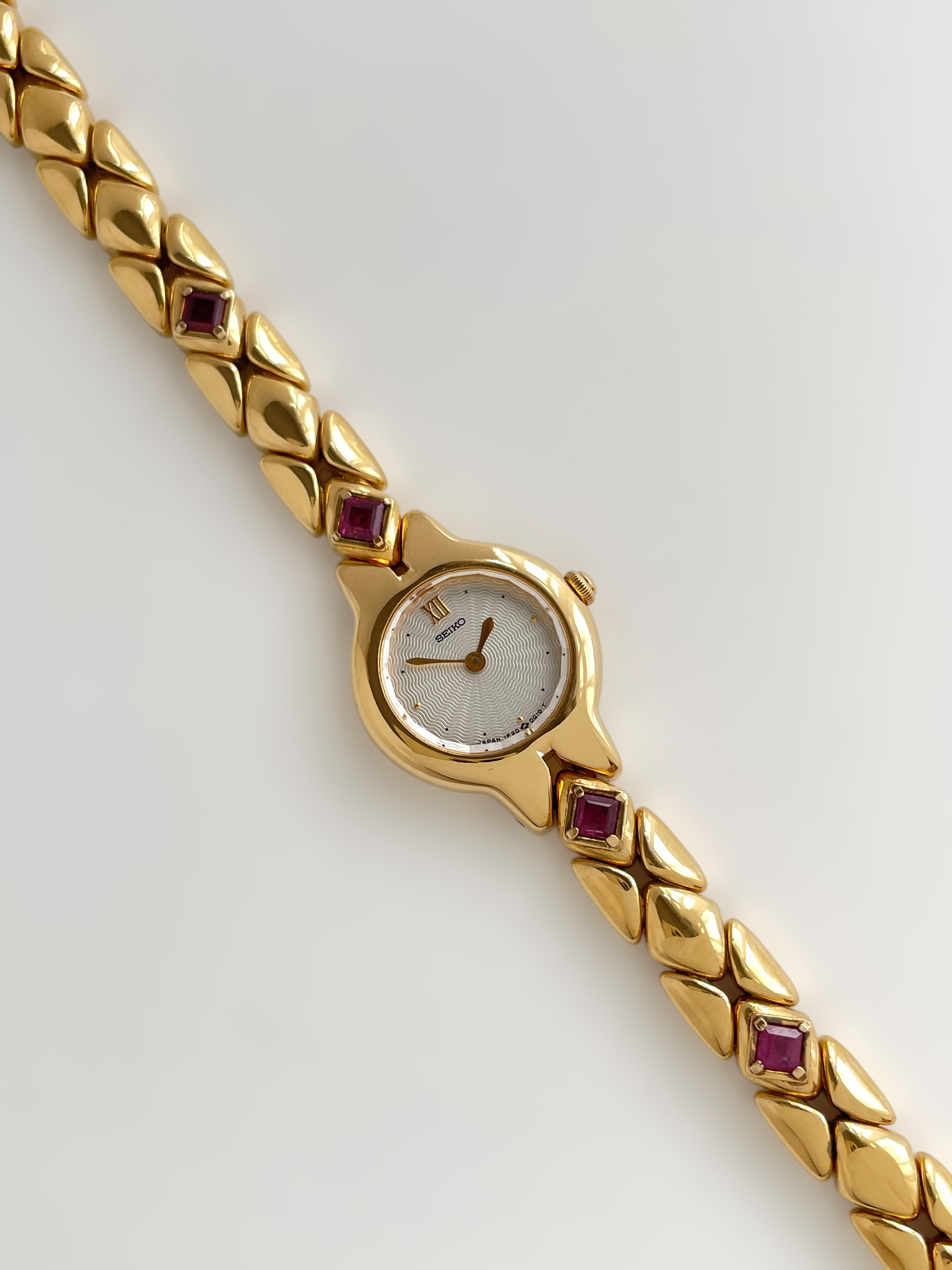 Vintage Seiko Watch with Rubies – BY GOM